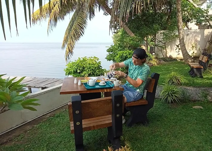 Araliya Lagoon Park Resort