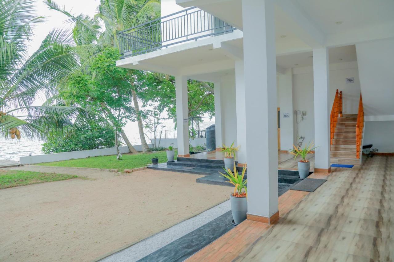 Araliya Lagoon Park * Negombo